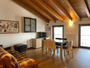 TV a/nebo společenská místnost v ubytování Villa Maria Apartments