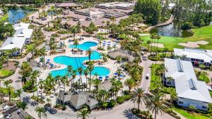 an aerial view of the pool at the resort at 7 Room TampaGolfVillas by AmericanVacationliving in Wesley Chapel