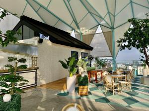 Balkón nebo terasa v ubytování Hemangini Hotel Bandung