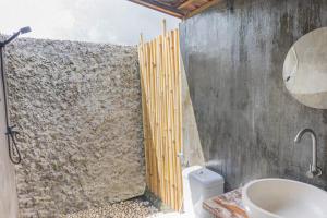 Koupelna v ubytování Polestay Glamping Kintamani