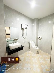 Koupelna v ubytování Phúc Khang Hotel Airport