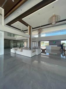 Posezení v ubytování Yvonne Condo at Primeworld Lapu Lapu, Mactan Cebu