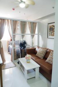 Posezení v ubytování Yvonne Condo at Primeworld Lapu Lapu, Mactan Cebu