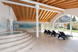 Bazén v ubytování Residenz Ambassador nebo v jeho okolí