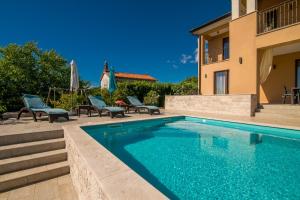 Πισίνα στο ή κοντά στο Apartment Villa Cecilia