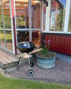 Zahrada ubytování precis intill Ombergs golfbana, nära till Vättern, stora Lund och Hästholmen