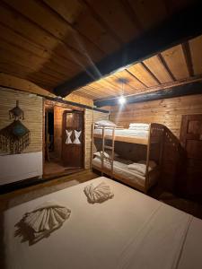 Afbeelding uit fotogalerij van Kulla Hupi Agriturism in Bulqizë