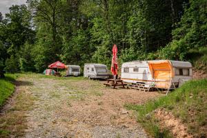 Fotografie z fotogalerie ubytování Karavan 3 v areálu Koupaliště Bystré v Orlických horách v Bystré