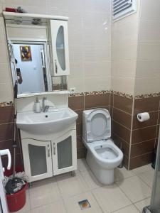 Koupelna v ubytování Taksim Cihangir'de 2+1 daire