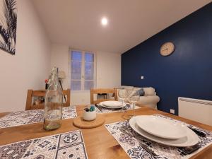 Χώρος καθιστικού στο T2 spacieux centre-ville +3 φωτογραφίες
