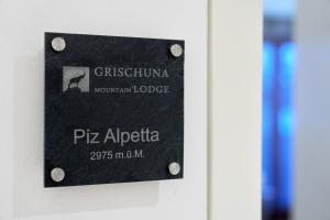 Certifikát, hodnocení, plakát nebo jiný dokument vystavený v ubytování Grischuna Mountain Lodge