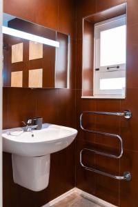 Vannituba majutusasutuses Unique & Spacious 2BR in Valletta Center by ArcoBnb