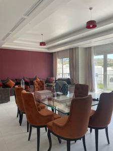 Fotografie z fotogalerie ubytování Villa piscine cinéma salle de sport jacuzzi hammam v destinaci La Marsa