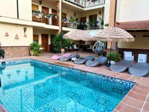 Afbeelding uit fotogalerij van Hotel El Curro in Burunchel