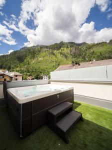 Nespecifikovaný výhled na hory nebo výhled na hory při pohledu z hotelu