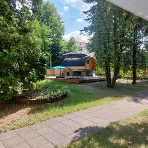 Zahrada ubytování AUGUST Ośrodek Wypoczynkowy