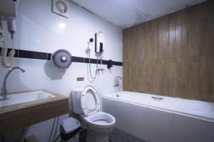 Koupelna v ubytování Chenfong Rakthai Resort-ไร่ชาเฉินฟงรีสอร์ท