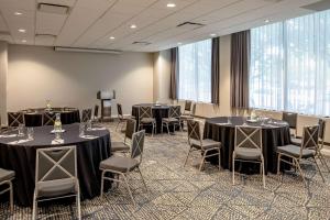 Konferenční prostory v ubytování DoubleTree by Hilton Hotel and Conference Center Chicago North Shore