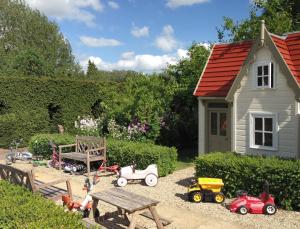 Zahrada ubytování Goodwood Cottage