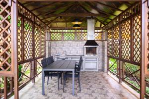 Foto Odessas asuva majutusasutuse Sovinyon Resort galeriist