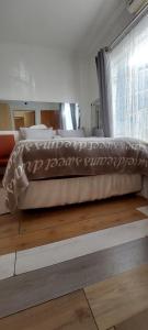 Afbeelding uit fotogalerij van LEONE PARIS in Windhoek +13 foto's