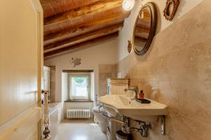 Kép Charming Casanova Apartment In Radicondoli, Pool, Wifi szállásáról Radicondoliban a galériában