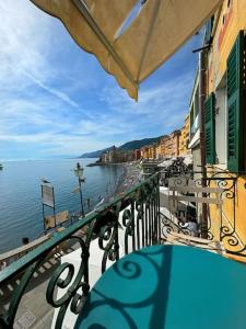 Фотография из галереи UN TERRAZZINO SUL LUNGOMARE в Камольи