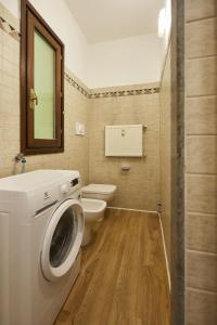 Bagno di Nolo studio walking distance from Loreto e Corso Buenos Aires