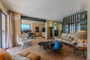 Afbeelding uit fotogalerij van Villa avec Piscine La Teste de Buch in La Teste-de-Buch