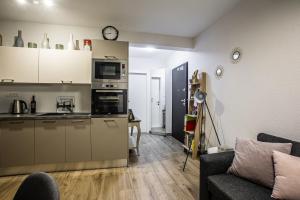 Kuchyňa alebo kuchynka v ubytovaní Luxusapartment NAV
