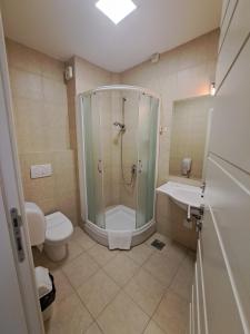 Un baño de Hotel Marica