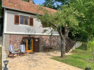 Κήπος έξω από το Berkenyés Házikó - Dél-Balaton