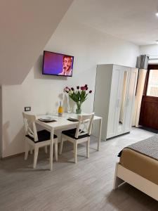 Μια τηλεόραση ή/και κέντρο ψυχαγωγίας στο Casa PEPPINA