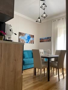 Posedenie v ubytovaní Luxury Apartament's Celso