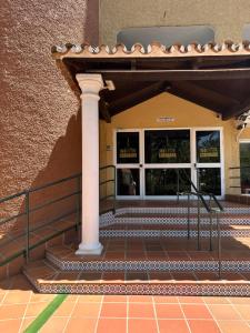 Fasada lub wejście do obiektu Marbesa Marbella Apartment
