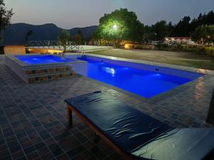 Bazen u ili blizu objekta Vue Magique Resort