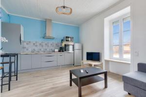 Kuchyň nebo kuchyňský kout v ubytování Studio 2 personnes quartier de La Chaume