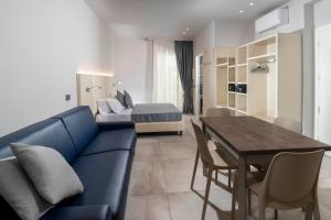 Posedenie v ubytovaní B&B Primrose Residence Hotel