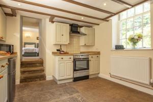 Dapur atau dapur kecil di The Old Potting Shed, Egton