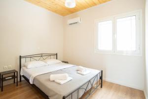 Gallery image of Billy's Luxury Apartment in Vlikhon +57 photos