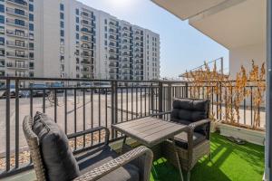 Balkón nebo terasa v ubytování Yas Pearl - 2BD by SLV