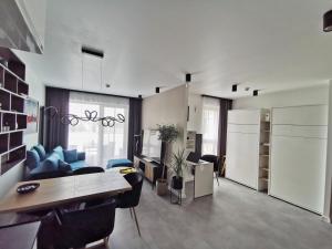 Posedenie v ubytovaní Smart Apartament Grunwaldzka 240