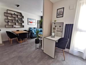 Posedenie v ubytovaní Smart Apartament Grunwaldzka 240