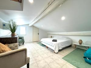 Posteľ alebo postele v izbe v ubytovaní Duplex old town Antibes - NEW !