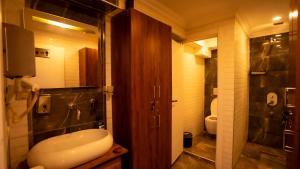 Koupelna v ubytování Farina Hotel By Cigno + 37 fotografií