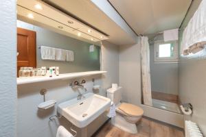Ванна кімната в CPM Apartments +20 фото