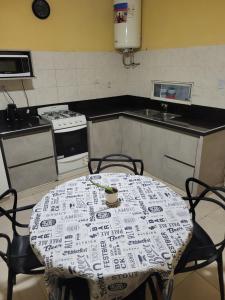 Kuchyň nebo kuchyňský kout v ubytování Cordon del Velazco1