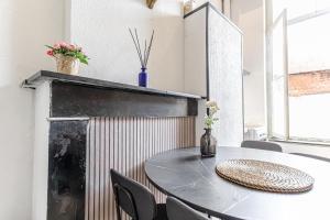 Kuchyň nebo kuchyňský kout v ubytování Spacious Shared 5BR Apt in the Heart of Gent