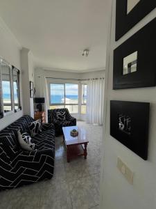 TV a/nebo společenská místnost v ubytování La casita de Omar en el corazón del Puerto de la Cruz