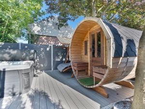 Fotografie z fotogalerie ubytování Luxe kamer met stoomsauna bij B&B Gezond aan Zee - Toegang bad en buiten Wellness tegen meerprijs v destinaci Ouddorp